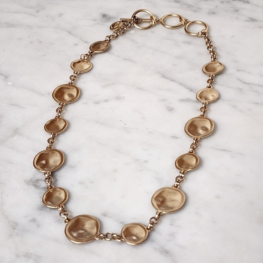 JONES NEW YORK GOLD TONE 19" NECKLACE CHUNKY MEDALLION BRUSHED GOLD SIGNED 19" - Picture 3 of 9